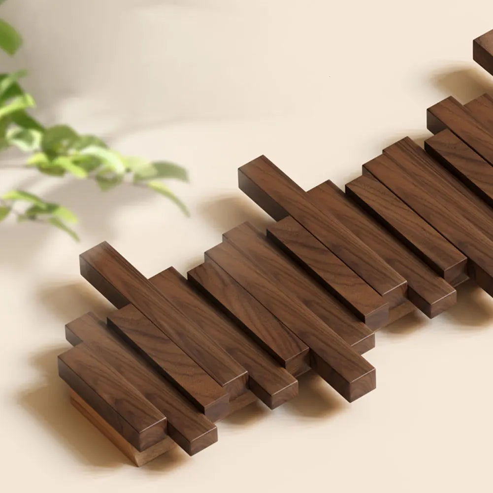 Transform Your Cluttered Entryway into a Tidy, Stylish Haven in 5 min